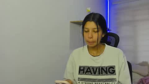 aysha_winxx online show from 10/16/25, 11:33