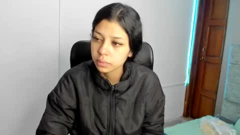 aysha_winxx online show from 11/29/25, 03:20