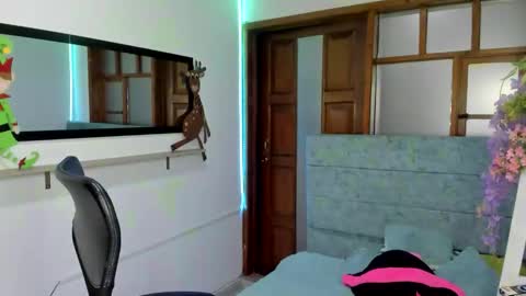 aysha_winxx online show from 12/14/25, 03:01