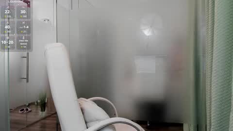 Ayumi online show from 11/22/25, 05:28