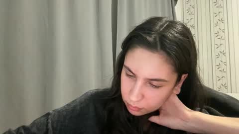  angel  ayya  online show from 10/28/25, 07:49