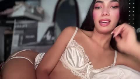 Snapshot of azalea_cum69 chatting on 05/08/26, 06:57 azalea_cum69 online show from 05/08/26, 06:57