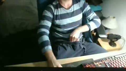 azdert online show from 11/18/25, 12:27