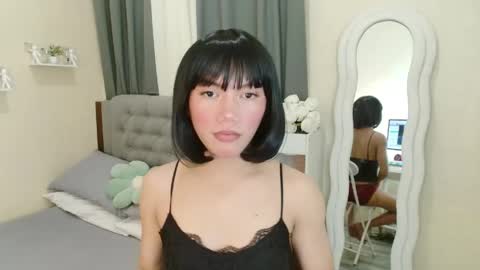 Snapshot of azeyyyy chatting on 04/06/26, 05:25 AC online show from 04/06/26, 05:25