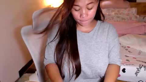 Lina online show from 10/16/25, 03:51