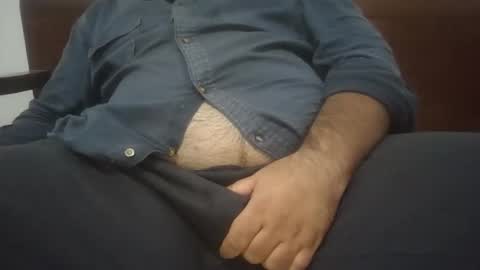 azizou83 online show from 11/12/25, 12:33