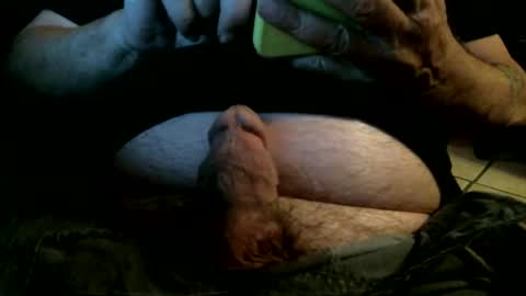 Snapshot of azjohnny chatting on 11/17/25, 01:11 azjohnny online show from 11/17/25, 01:11