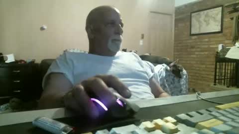 azjohnny online show from 04/04/26, 06:49