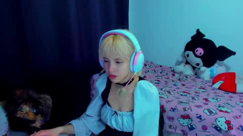 Azu Moure online show from 02/27/26, 02:33