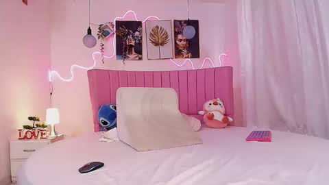 PRINCESS AZUL. online show from 11/19/25, 09:48