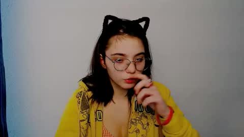 azumi_chan_ online show from 01/19/26, 10:08