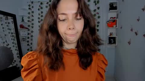 Snapshot of azumi_saan chatting on 11/05/25, 02:11 azumi saan online show from 11/05/25, 02:11