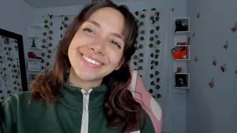 Snapshot of azumi_saan chatting on 11/27/25, 03:08 azumi saan online show from 11/27/25, 03:08