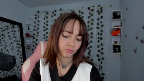 Snapshot of azumi_saan chatting on 12/03/25, 03:03 azumi saan online show from 12/03/25, 03:03