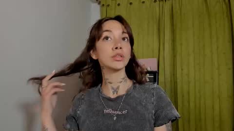 Snapshot of azumi_saan chatting on 02/13/26, 03:02 azumi saan online show from 02/13/26, 03:02