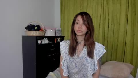 azumi saan online show from 04/21/26, 02:51
