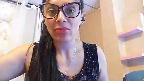 azura lion online show from 04/24/26, 04:48