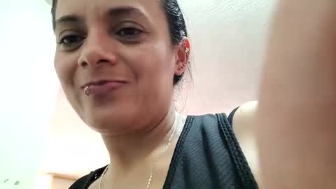 Snapshot of azura_lion chatting on 05/22/26, 04:45 azura lion online show from 05/22/26, 04:45