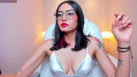 Azura online show from 03/18/26, 07:17