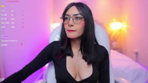 Azura online show from 03/19/26, 07:40