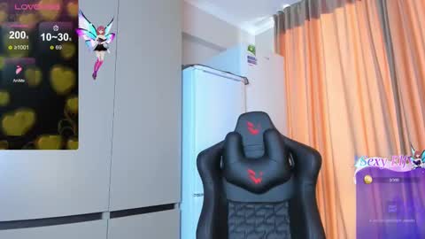 azure_moon online show from 03/05/25, 05:40