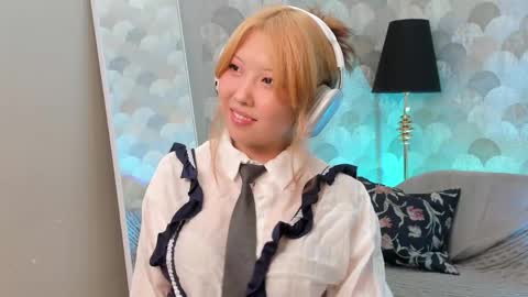 Mimi online show from 04/23/26, 02:08