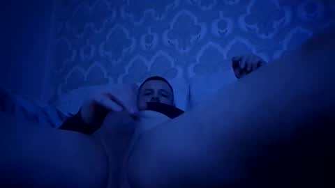 Snapshot of azzer777 chatting on 11/11/25, 05:51 azzer777 online show from 11/11/25, 05:51