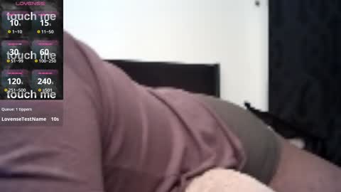 Snapshot of azzlikemine chatting on 12/24/24, 12:33 cjae online show from 12/24/24, 12:33