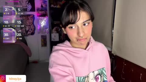 Lyanna online show from 01/28/25, 11:39