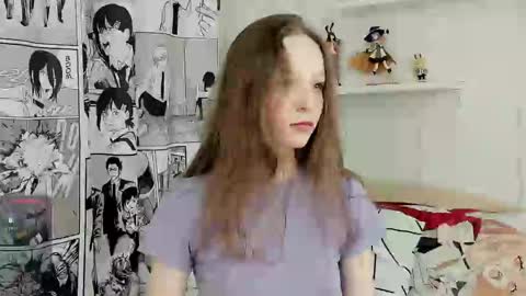 b4by_emilia online show from 02/10/25, 07:47