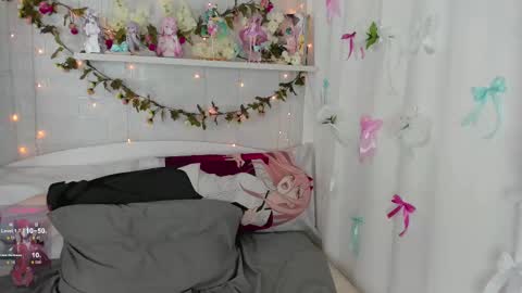 b4by_emilia online show from 03/08/25, 09:40