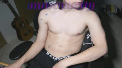 b4nnysturntoo online show from 12/15/25, 07:45