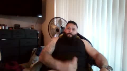 Snapshot of b713htx chatting on 02/22/25, 09:59 Miguel online show from 02/22/25, 09:59