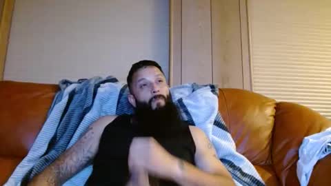 Snapshot of b713htx chatting on 11/07/25, 08:03 Miguel online show from 11/07/25, 08:03