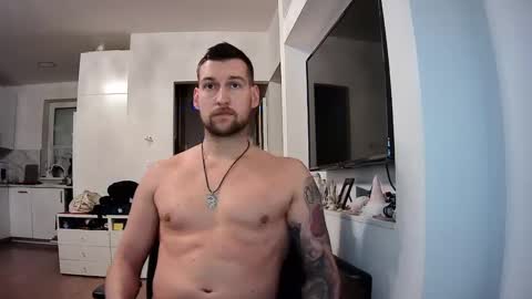 Snapshot of b_marco_ chatting on 01/12/25, 03:46 b_marco_ online show from 01/12/25, 03:46