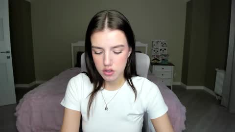 Monica online show from 11/11/25, 01:16