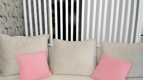 Monica online show from 04/01/26, 02:56