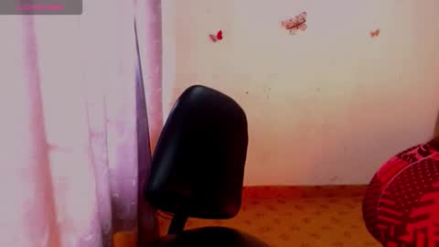 Snapshot of bab_ee02 chatting on 10/13/25, 03:34 bab_ee02 online show from 10/13/25, 03:34