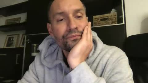 BKR online show from 11/22/25, 01:04