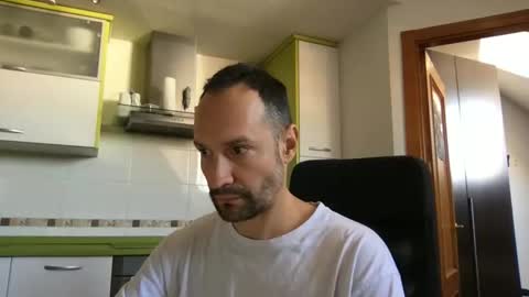 Snapshot of babakeror chatting on 05/01/26, 07:46 BKR online show from 05/01/26, 07:46