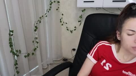 Snapshot of babby_anyaa chatting on 05/24/26, 04:06 Anya online show from 05/24/26, 04:06