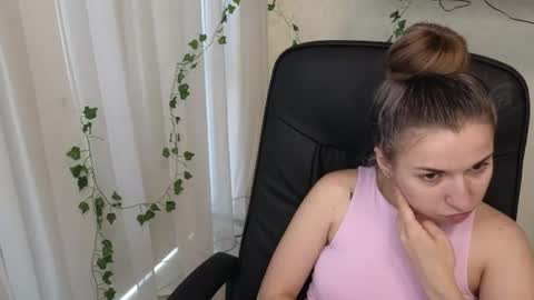 Snapshot of babby_anyaa chatting on 06/24/26, 04:11 Anya online show from 06/24/26, 04:11
