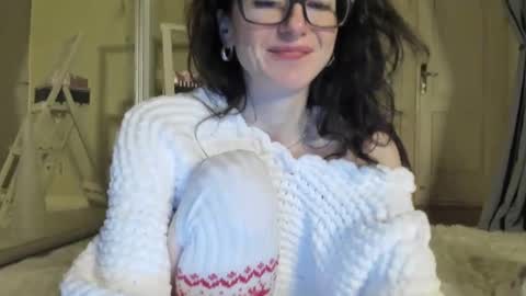 Snapshot of babby_jewel chatting on 12/22/24, 03:22 babby_jewel online show from 12/22/24, 03:22