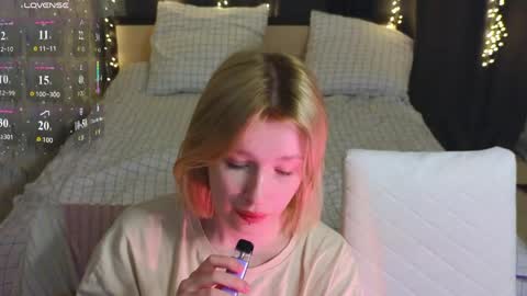 Snapshot of babees_eva chatting on 04/29/26, 05:30 Sweety Eva online show from 04/29/26, 05:30