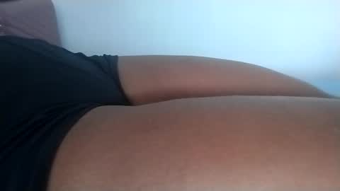 Snapshot of babimag chatting on 12/15/25, 07:40 babimag online show from 12/15/25, 07:40