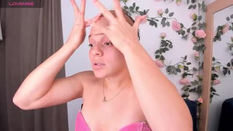 Snapshot of baby_ashly chatting on 09/15/25, 01:38 baby ashly online show from 09/15/25, 01:38