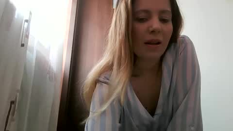 Baby Blonde online show from 01/18/26, 11:03