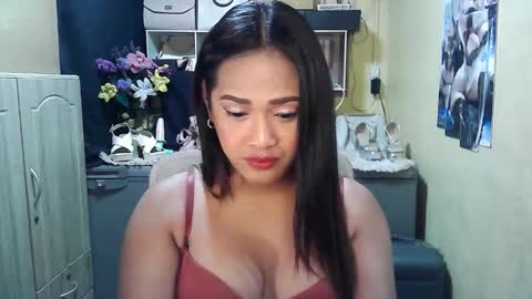 cassandra online show from 10/23/25, 11:53