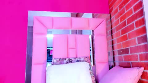 Snapshot of baby_doll_xoxo chatting on 02/25/26, 12:15 Baby online show from 02/25/26, 12:15