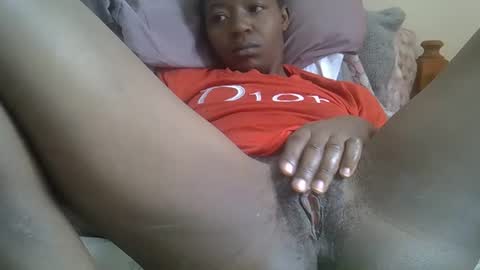 baby_facii online show from 02/19/25, 10:56